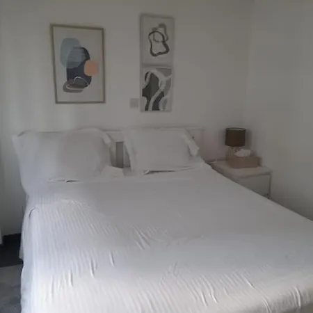 Chapo 2 Bedrooms